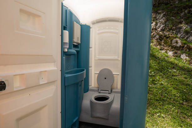 Types of Portable Toilets We Offer in Belleville, MI